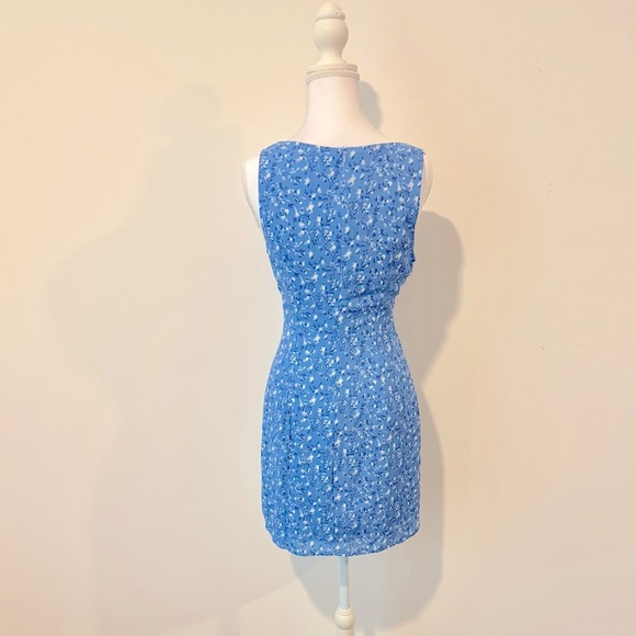 90s Blue Floral Mini Dress with Slit 💙 - Picture 2 of 8